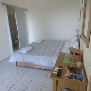 Τρίκλινο Δωμάτιο 003